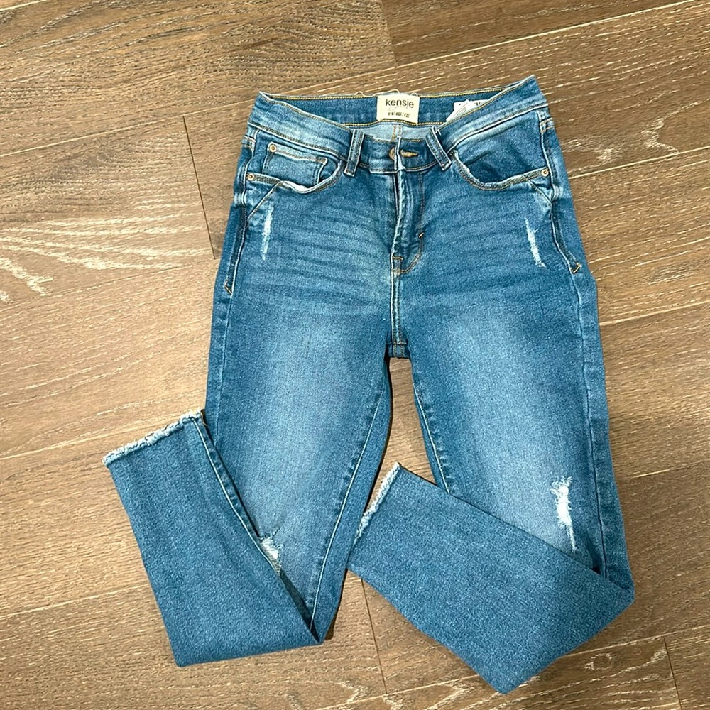 Kensie Skinny Ankle Jeans
